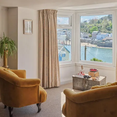 The Old Ferry 3*