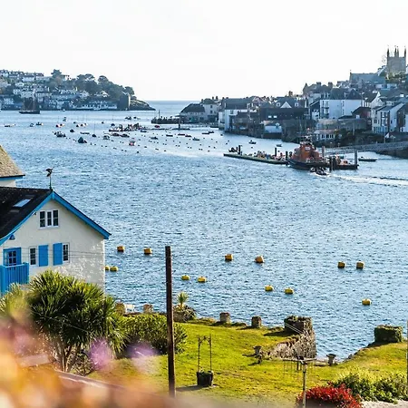 The Old Ferry 3* Fowey